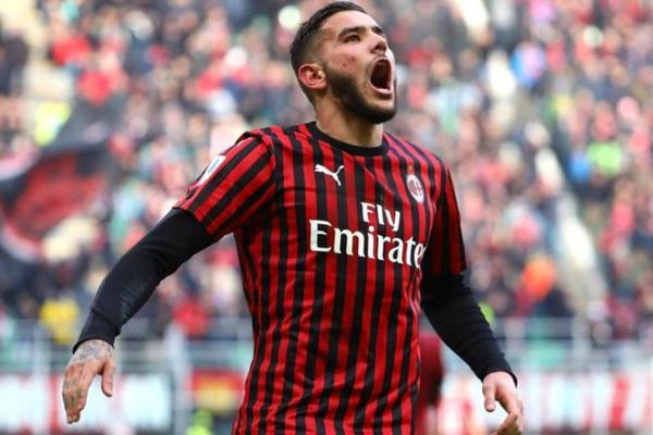 เอเยนต์เผย Theo Hernandez เหมาะสมกับมิลาน