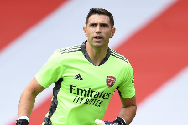 อาร์เซนอลยินดีหากวิลล่าต้องการดึงเอมิเลียโน มาร์ติเนซ