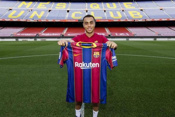 บาร์เซโลน่า ปิดดีล Sergino Dest  กองหลังอาแจ็กซ์