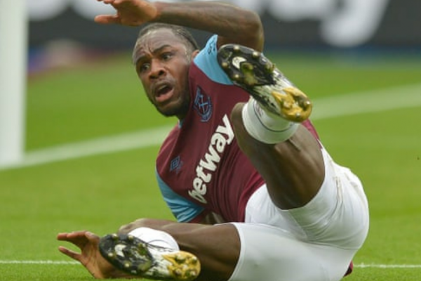 งานงอก เวสต์แฮมส่อไร้มิคาอิล อันโตนิโอ ร่วมเดือน