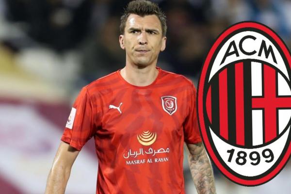 มาริโอ มานด์ซูคิช จ่อสวมเสื้อเอซี มิลาน