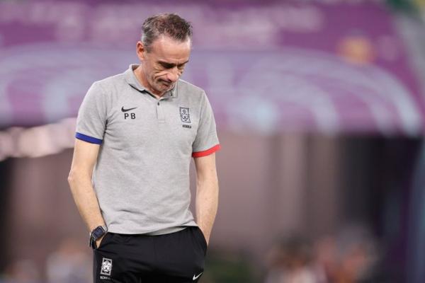 เปาโล เบนโต ลาออกจากตำแหน่งกุนซือเกาหลีใต้หลังพ่ายบราซิล