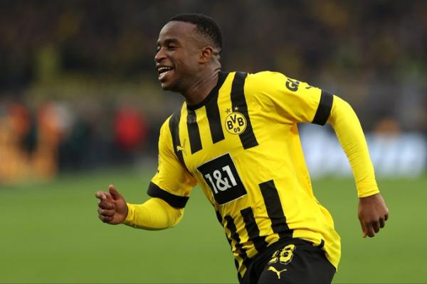 สามทีมพรีเมียร์เล็งมูโคโค