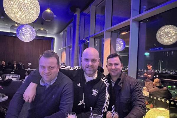 Alfred Schreuder เตรียมคุยลีดส์เกี่ยวกับตำแหน่งผู้จัดการที่ว่าง