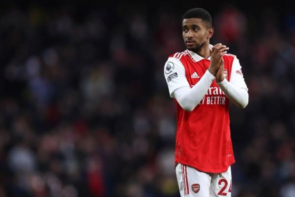 คริสตัล พาเลซตกเป็นข่าวกับรีสส์ เนลสันปีกอาร์เซน่อล