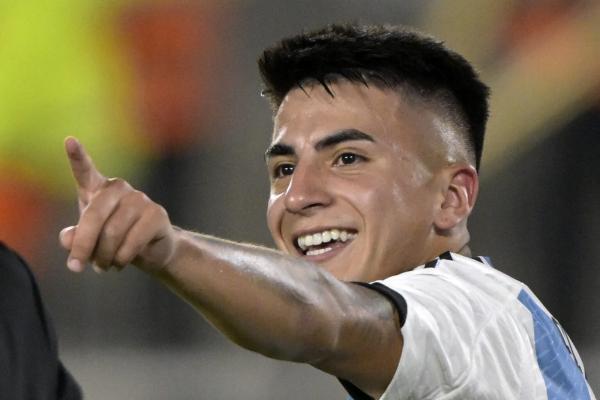 นาโปลี กำลังเจรจาเพื่อเซ็นสัญญากับ ธิอาโก้ อัลมาด้า