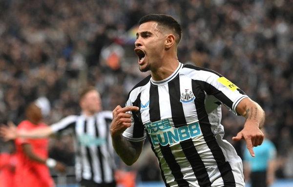 นิวคาสเซิ่ลมั่นใจในสัญญาใหม่ของบรูโน่ กิมาไรส์