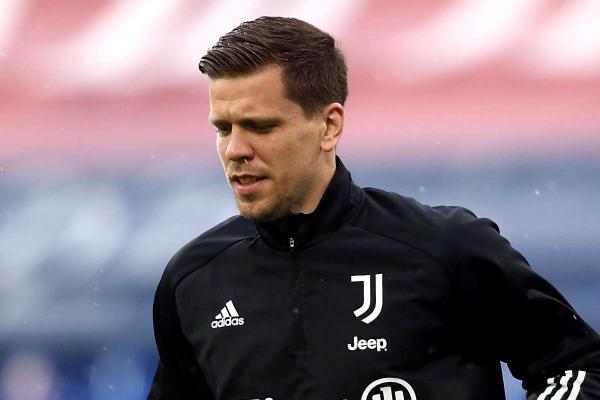 Szczesny ปฏิเสธข่าวเชื่อมโยงไก่เดือยทอง
