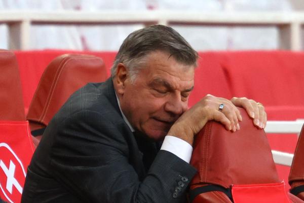 อัลลาร์ไดซ์ ไม่พร้อมที่จะหารือเกี่ยวกับอนาคตหลังเวสต์บรอมตกชั้น