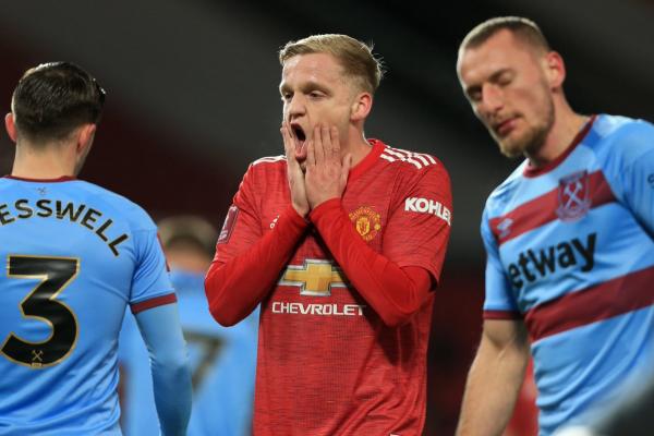 แวนบาสเท่นแนะฟานเดอบีคปรับตัวให้เข้ากับทีมใหม่