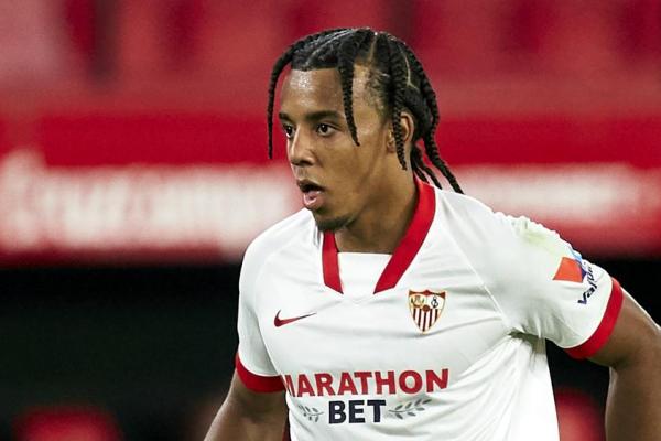 เชลซีได้เปรียบเหนือแมนเชสเตอร์ยูไนเต็ดในการไล่ล่า Jules Kounde