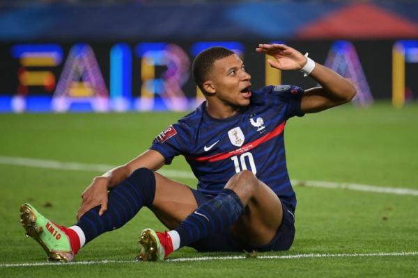 Kylian Mbappe ถอนออกจากทีมฝรั่งเศสด้วยอาการบาดเจ็บ
